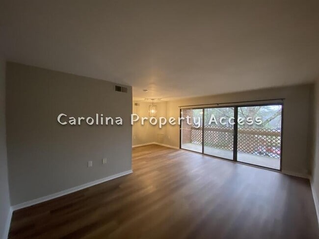Photo - 500 Umstead Dr Unit 206B