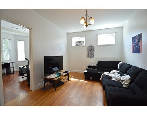 Photo - 24 Ashford St