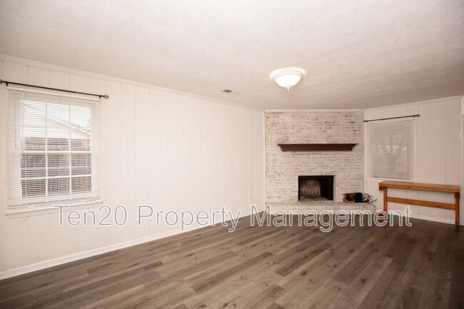 Photo - 2838 White Chapel Dr