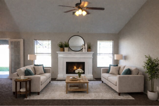 Photo - 190 S Hazelton Dr