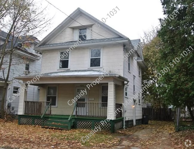Building Photo - 136 Hollinger Ave Rental