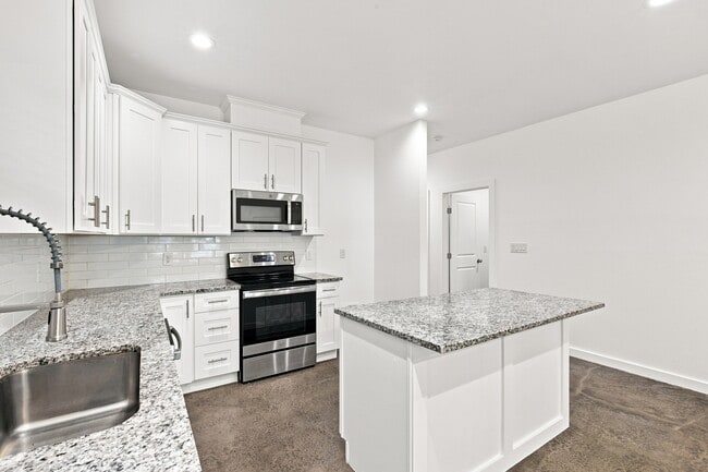 Photo - 104 E Forest Ave