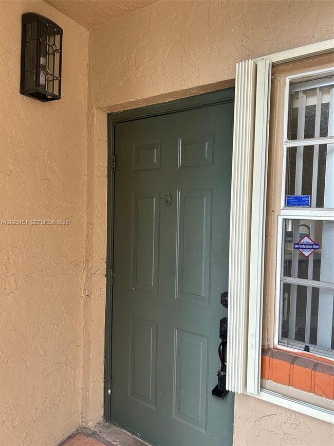 Photo - 301 SW 86th Ave Unidad 102