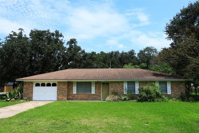 Photo - 1603 Avenue D
