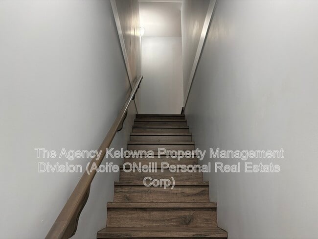 Photo - 1308 Rutland Rd N