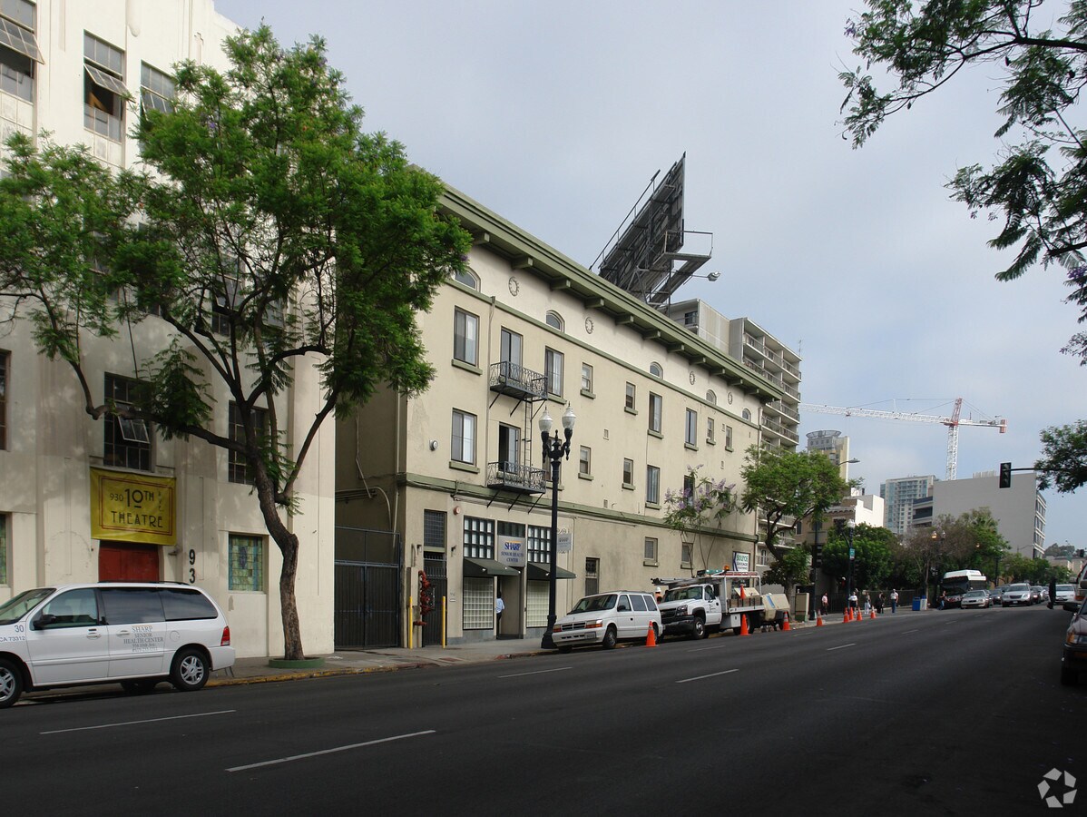 Photo - Frances Apartments