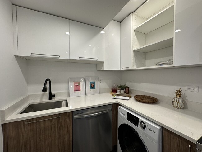 Photo - 941 W Carmen Ave Unidad 200