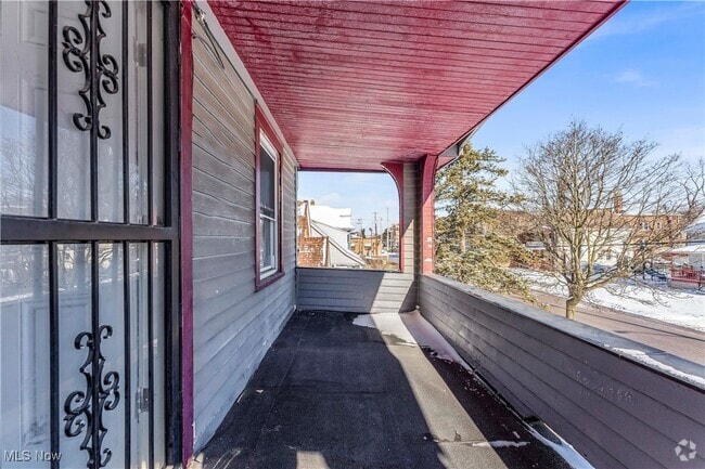 Building Photo - 2934 E 130th St Unit 2/UP Rental