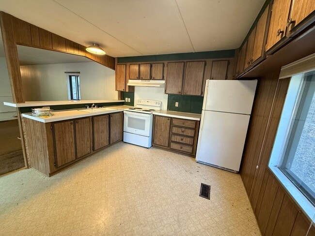 Photo - 2 Bed/1 Bath on Bend's Westside - Stannium...