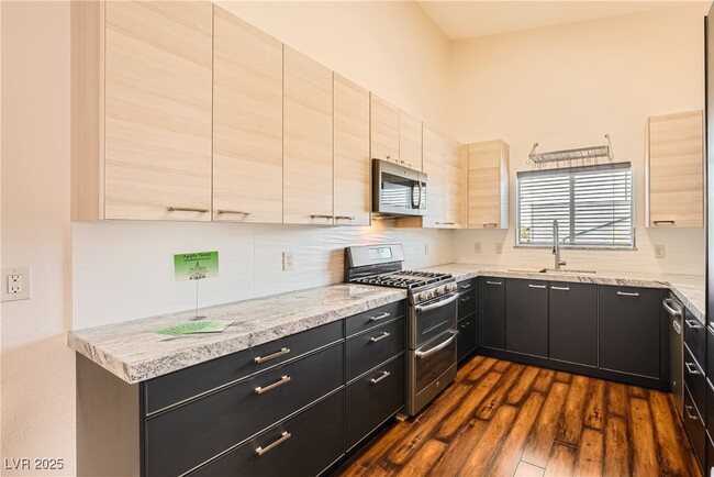 Photo - 2152 Quartz Cliff St Unit 204