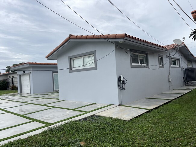 Photo - 1405 SW 90th Ave