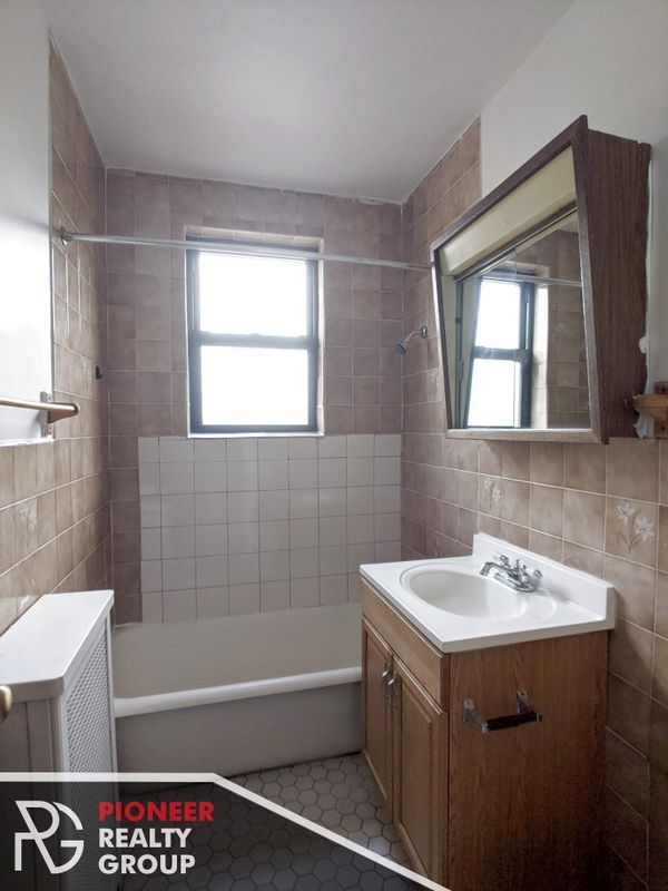 Photo - 739 W Belmont Ave Unit 507