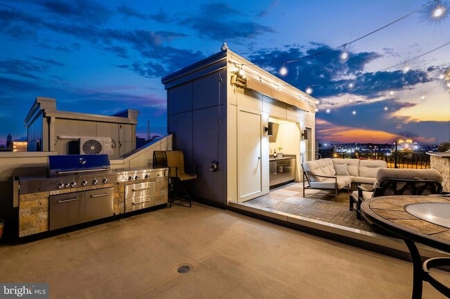 Photo - 1600 Beason St