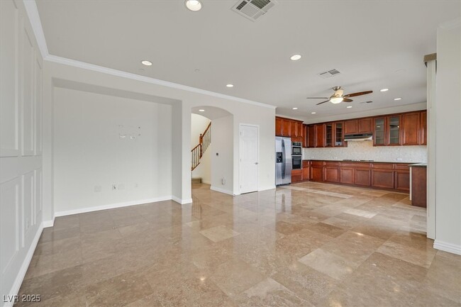 Photo - 31 Via Mantova Unit 2