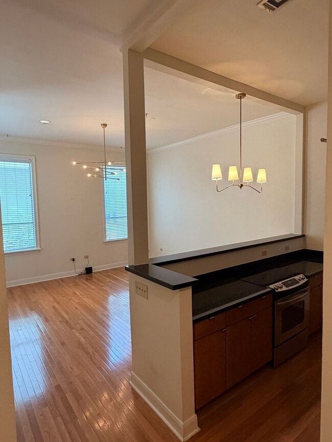 Photo - 1BD/1BA Condo in Warehouse District