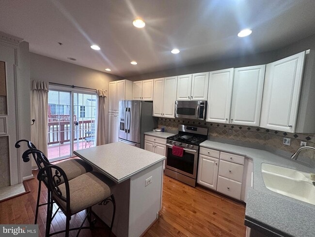 Photo - 6493 Powatan Knoll Ct