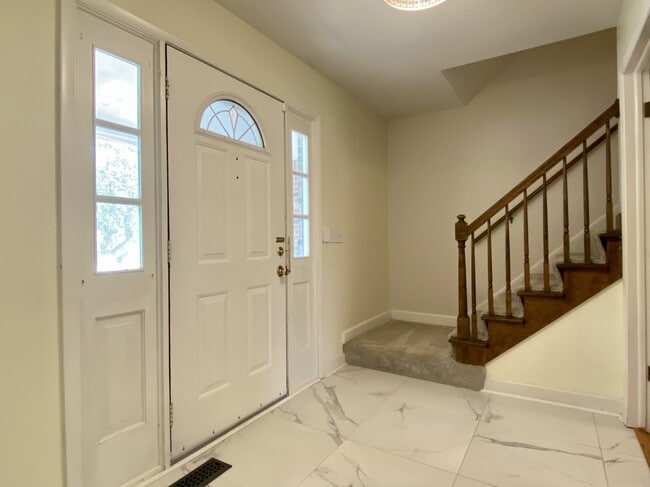 Photo - 2240 Delaware Dr