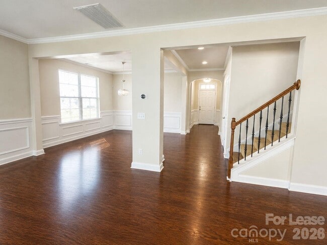 Photo - 137 Glade Vly Ave