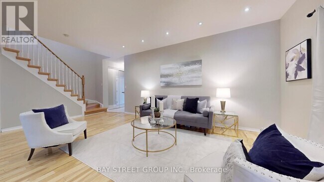 Photo - 7229 Dime Crescent