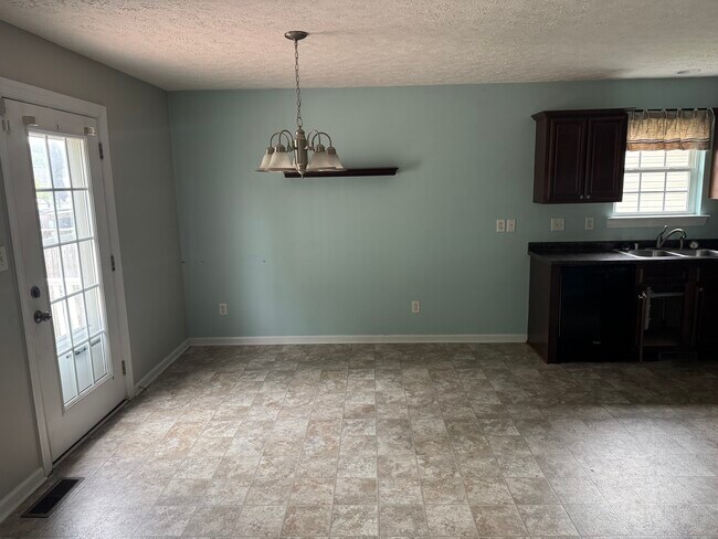 Photo - 348 White Dogwood Cir