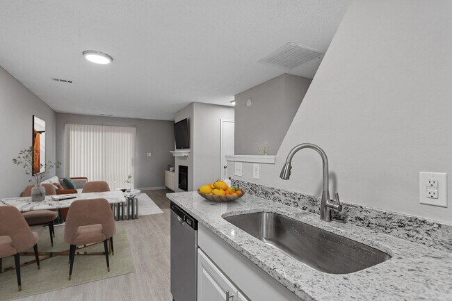 Photo - MOVE IN. SAVE BIG. LIVE BETTER - GET 1 MONTH FREE!! Unidad 300 Kentucky Drive