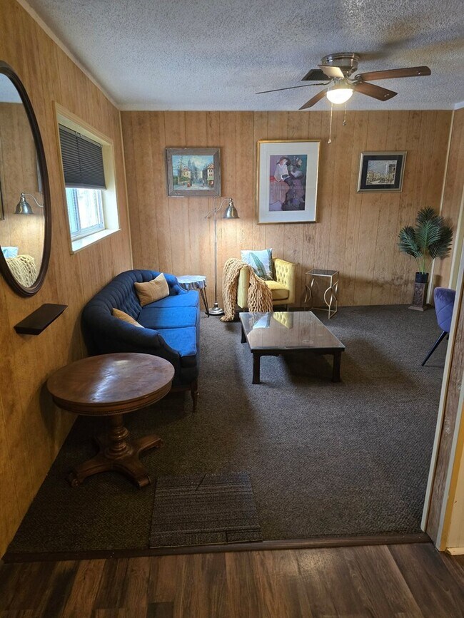 Photo - 1501 N Texas Ave