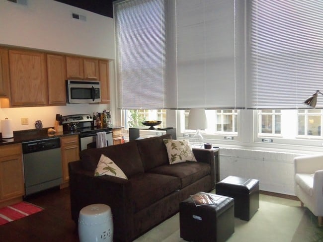 801 Walnut St