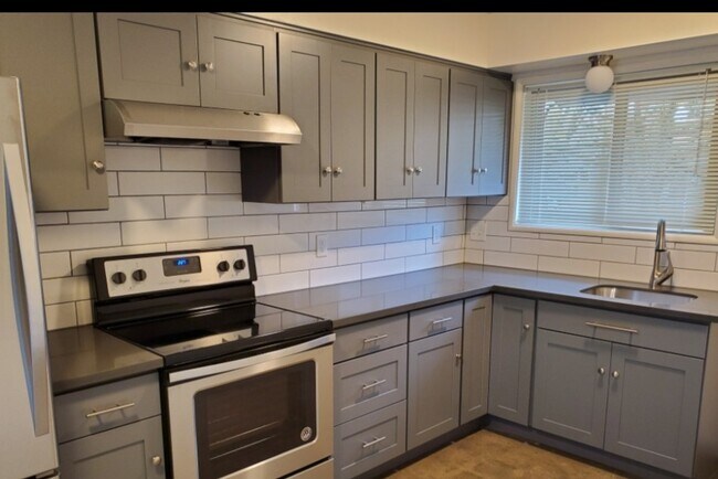 Photo - 3403 SE Madison St Unit #3403