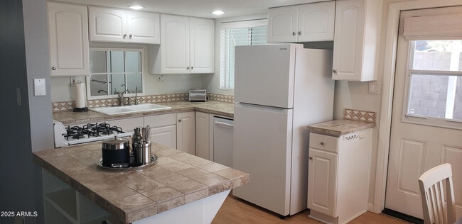 Photo - 4440 E Campbell Ave