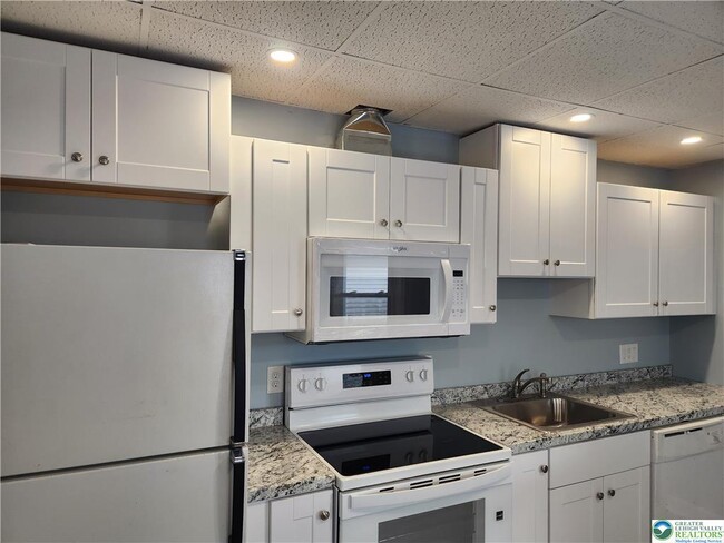 Photo - 2325 Washington Ave