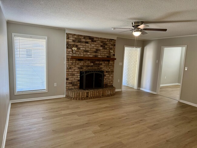 Photo - 3019 Magnolia Pl