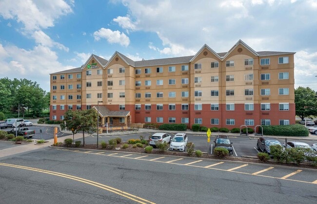 Furnished Studio-Secaucus - New York City Area