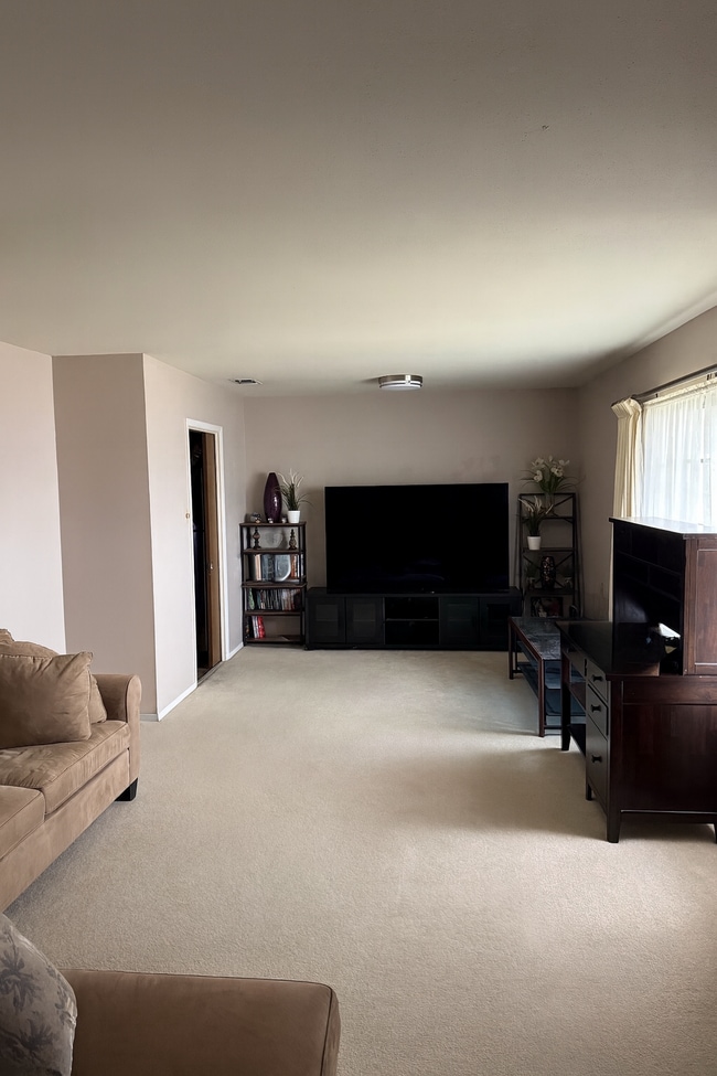 Photo - 406 Greycliff Dr