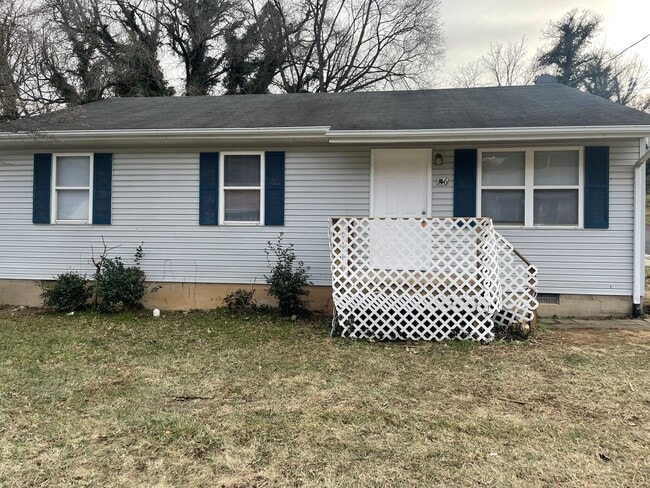 Building Photo - 3 bedroom 1 bath house for rent