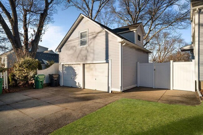 Photo - 5 Shippen Ave