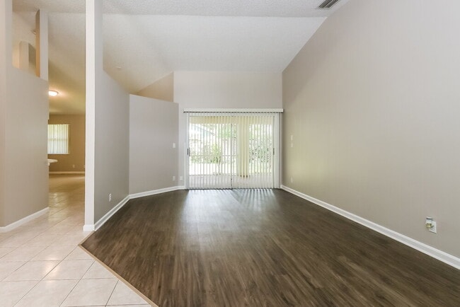 Photo - 116 Waterway Rd