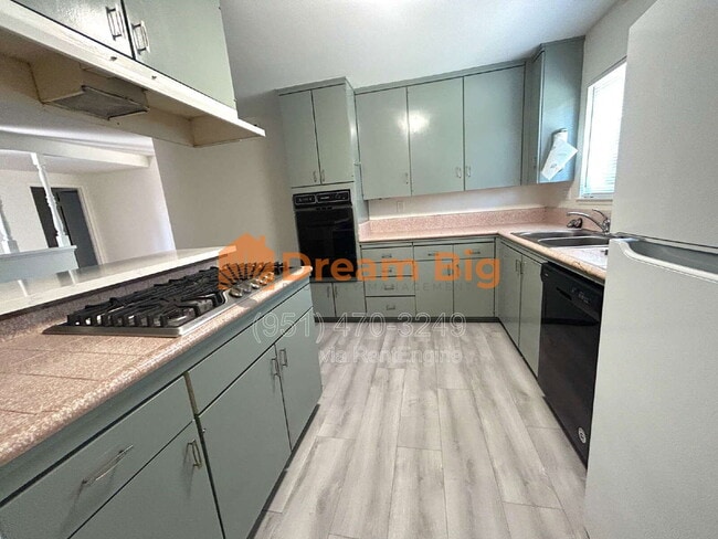 Photo - 3152 Newell Dr