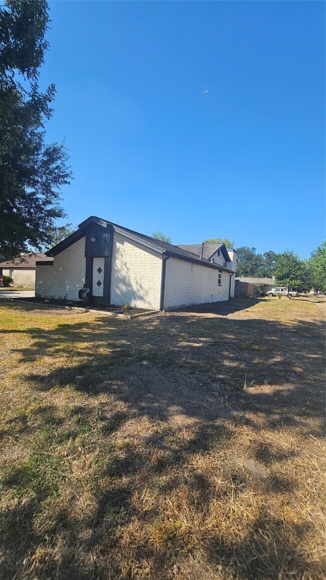 Photo - 4102 Lemon Tree Ln