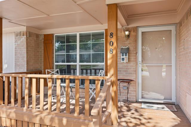 Photo - 808 Jackson St