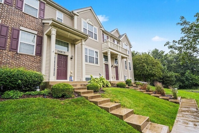 Building Photo - 24617 Patriot Square Dr S