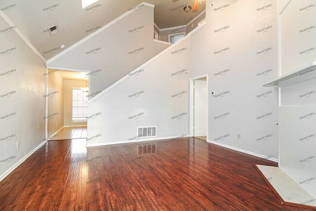 Photo - 1507 Westmore Dr