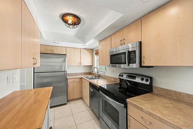 Photo - 3135 Shady Dell Ln Unit 223