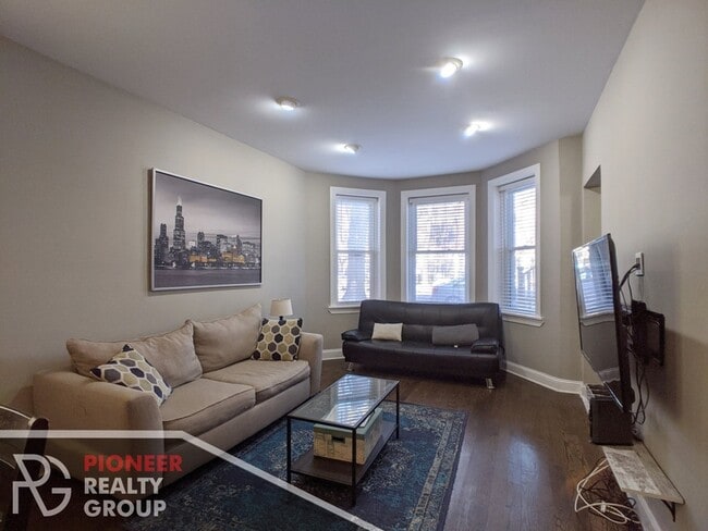 1911 W Addison St Unit 1