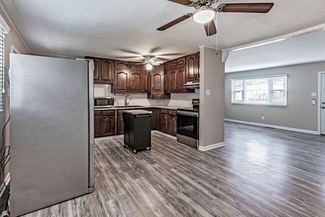 Photo - 3 bedroom, 1 bath, newly renovated ranch i...