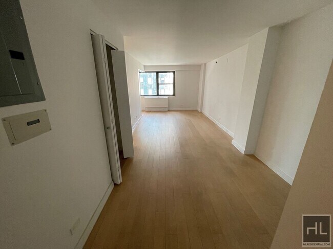 Building Photo - East 39th Street Rental