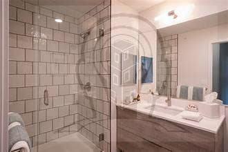 Building Photo - 0 bedroom in CHICAGO IL 60610 Unit 1111 Rental