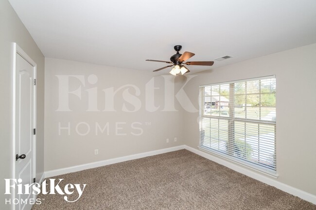 Photo - 605 Hidden Brook Trail