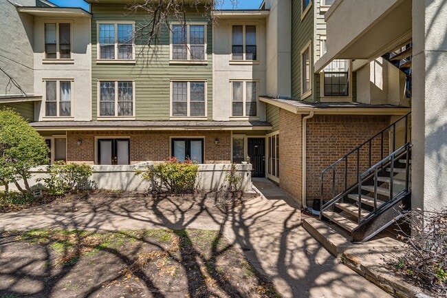 Photo - 9611 Walnut St Unidad 1106