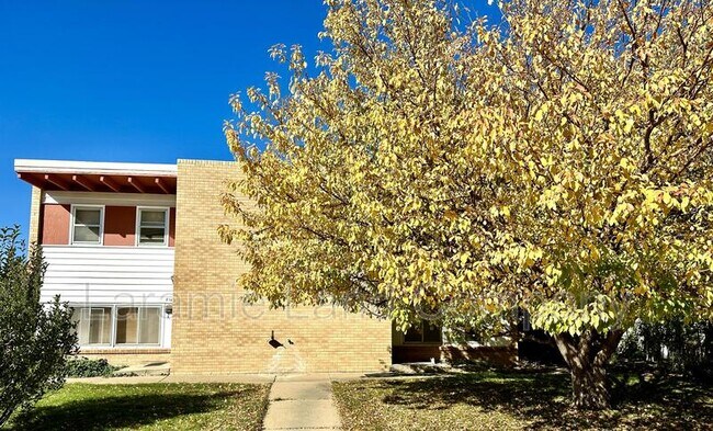 Building Photo - 814 S 23rd St