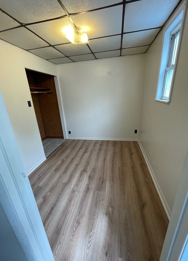 Building Photo - 66 Coolspring St Rental